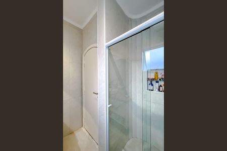 Casa à venda com 250m², 3 quartos e 2 vagasBanheiro