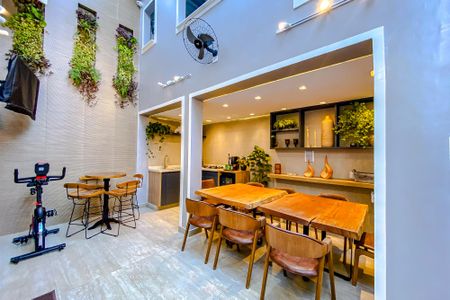 Casa à venda com 250m², 3 quartos e 2 vagasÁrea externa