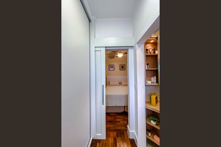 Casa à venda com 250m², 3 quartos e 2 vagas Suíte