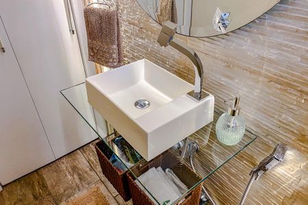 Casa à venda com 250m², 3 quartos e 2 vagasLavabo