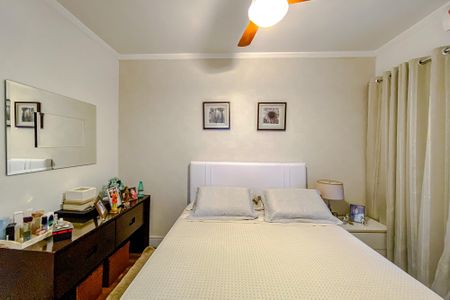 Casa à venda com 250m², 3 quartos e 2 vagas Suíte