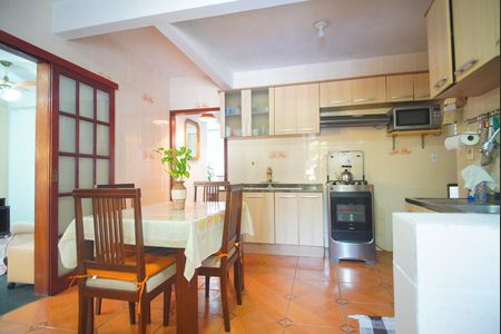 Casa para alugar com 300m², 4 quartos e 2 vagasCozinha