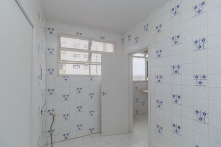 Apartamento à venda com 98m², 3 quartos e 1 vaga Apartamento à venda com 98m², 3 quartos e 1 vagaBanheiro Suíte 1