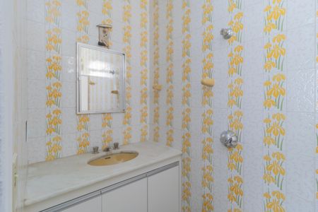 Apartamento à venda com 98m², 3 quartos e 1 vaga Apartamento à venda com 98m², 3 quartos e 1 vagaBanheiro Suíte 1