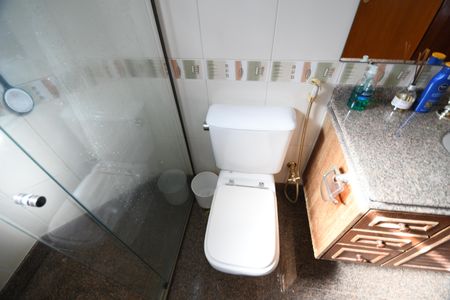 Casa de condomínio à venda com 420m², 4 quartos e 7 vagasSuíte Banheiro 3