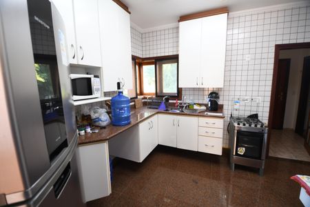 Casa de condomínio à venda com 420m², 4 quartos e 7 vagasCozinha