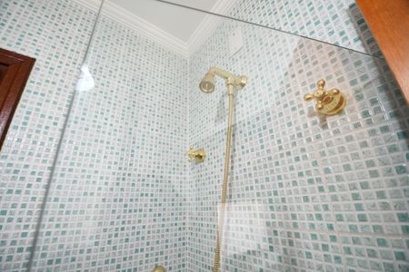 Casa de condomínio à venda com 420m², 4 quartos e 7 vagasBanheiro 5