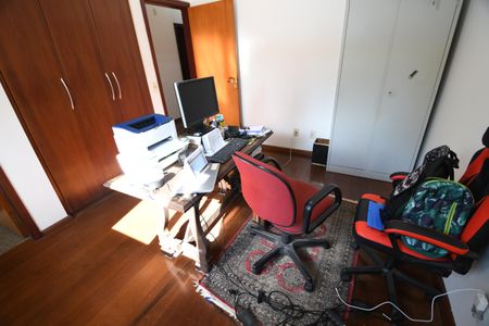 Casa de condomínio à venda com 420m², 4 quartos e 7 vagasQuarto Suíte 1