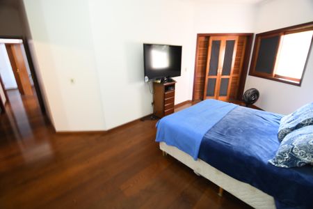 Casa de condomínio à venda com 420m², 4 quartos e 7 vagasQuarto Suíte 4