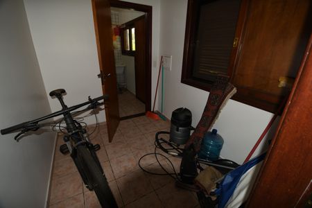 Casa de condomínio à venda com 420m², 4 quartos e 7 vagasQuarto de Serviço