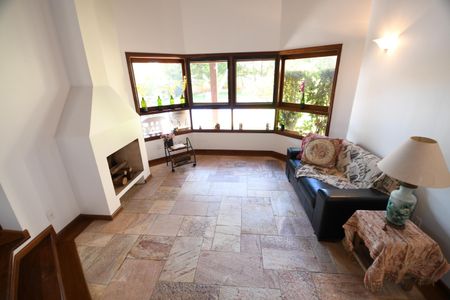 Casa de condomínio à venda com 420m², 4 quartos e 7 vagasSala