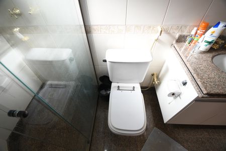 Casa de condomínio à venda com 420m², 4 quartos e 7 vagasSuíte Banheiro 4