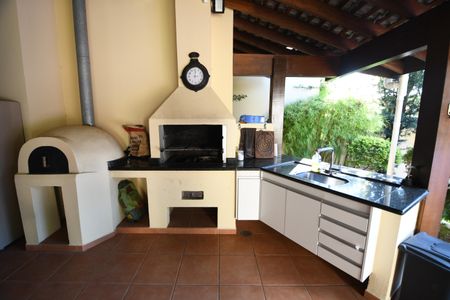 Casa de condomínio à venda com 420m², 4 quartos e 7 vagasChurrasqueira