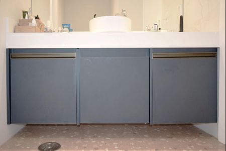 Apartamento à venda com 85m², 2 quartos e 2 vagasBanheiro da Suíte