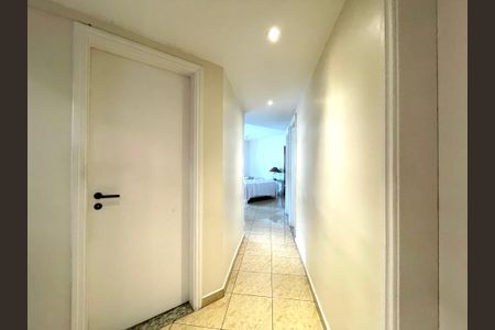 Apartamento à venda com 104m², 3 quartos e 2 vagasCorredor