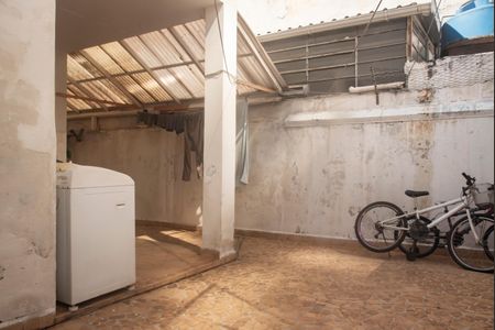 Casa à venda com 123m², 3 quartos e 2 vagasQuintal