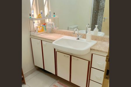 Banheiro de apartamento à venda com 3 quartos, 66m² em Mooca, São Paulo