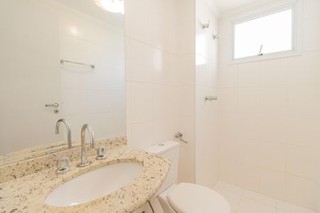 Apartamento à venda com 63m², 2 quartos e 1 vaga Apartamento à venda com 63m², 2 quartos e 1 vagaBanheiro