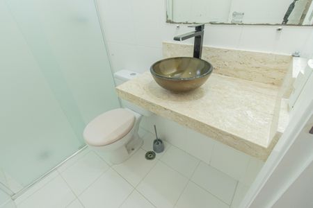 Apartamento à venda com 63m², 2 quartos e 1 vaga Apartamento à venda com 63m², 2 quartos e 1 vagaBanheiro da Suíte