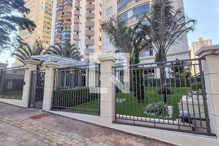 Apartamento à venda com 63m², 2 quartos e 1 vaga Apartamento à venda com 63m², 2 quartos e 1 vagaFachada e portaria