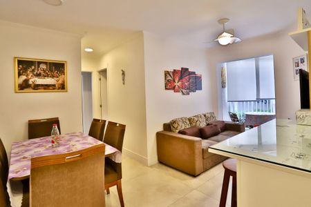 Apartamento à venda com 55m², 2 quartos e 1 vagaSala