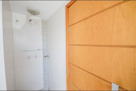 Casa à venda com 180m², 3 quartos e 1 vaga Casa à venda com 180m², 3 quartos e 1 vagaBanheiro 1