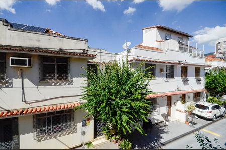Casa à venda com 180m², 3 quartos e 1 vaga Casa à venda com 180m², 3 quartos e 1 vagaVista do Quarto 2
