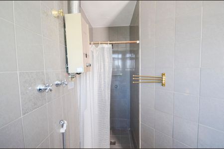Casa à venda com 180m², 3 quartos e 1 vaga Casa à venda com 180m², 3 quartos e 1 vagaBanheiro da Suíte