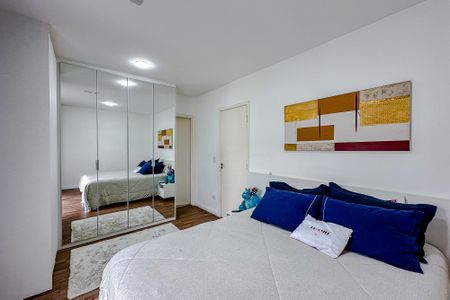 Casa de condomínio à venda com 200m², 3 quartos e 4 vagasQuarto 1 - Suíte