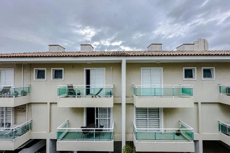 Casa de condomínio à venda com 200m², 3 quartos e 4 vagasVista da Varanda