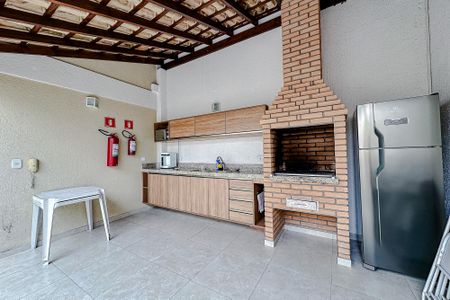 Casa de condomínio à venda com 200m², 3 quartos e 4 vagasÁrea comum - Churrasqueira