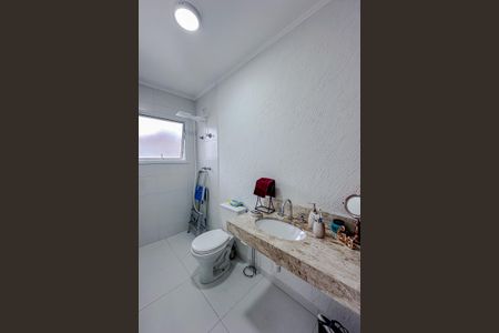 Casa de condomínio à venda com 200m², 3 quartos e 4 vagasBanheiro da Suíte