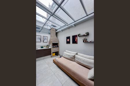 Casa de condomínio à venda com 200m², 3 quartos e 4 vagasÁrea externa