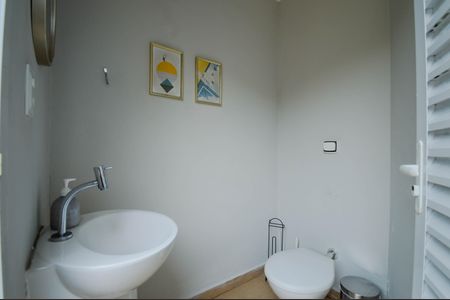 Casa à venda com 186m², 2 quartos e 3 vagasBanheiro de Serviço