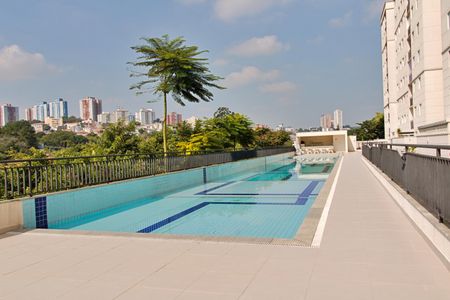 Apartamento à venda com 67m², 3 quartos e 2 vagas Apartamento à venda com 67m², 3 quartos e 2 vagasÁrea comum - Piscina