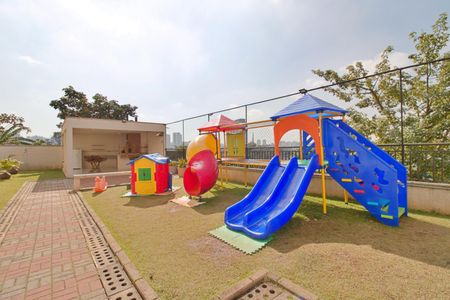 Apartamento à venda com 67m², 3 quartos e 2 vagas Apartamento à venda com 67m², 3 quartos e 2 vagasÁrea comum - Playground