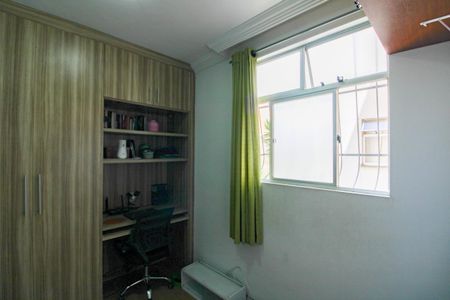 Apartamento à venda com 47m², 2 quartos e 1 vagaQuarto 2