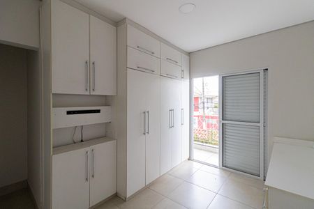 Casa à venda com 272m², 4 quartos e 2 vagasSuíte 3