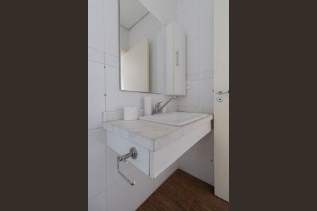 Casa à venda com 272m², 4 quartos e 2 vagasBanheiro Suíte 1