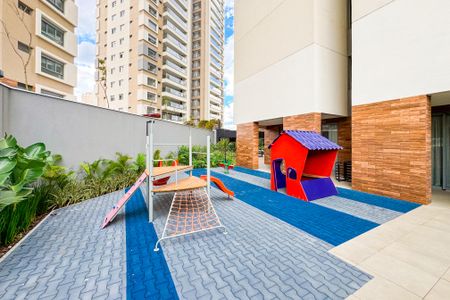 Apartamento à venda com 37m², 1 quarto e 1 vaga Apartamento à venda com 37m², 1 quarto e 1 vagaÁrea comum - Playground
