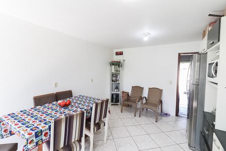 Casa à venda com 107m², 2 quartos e 1 vagaCozinha