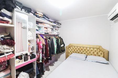 Casa à venda com 107m², 2 quartos e 1 vagaQuarto