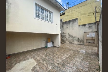 Casa à venda com 270m², 2 quartos e 3 vagas Casa à venda com 270m², 2 quartos e 3 vagasGaragem