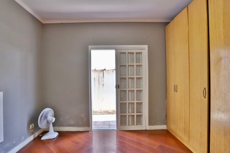 Casa à venda com 270m², 2 quartos e 3 vagas Casa à venda com 270m², 2 quartos e 3 vagasQuarto 1