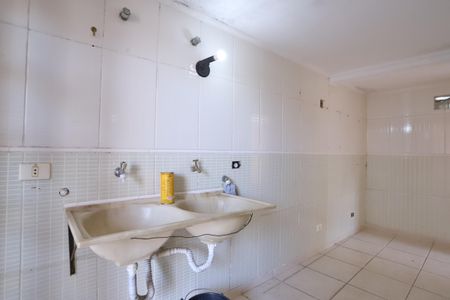 Casa à venda com 270m², 2 quartos e 3 vagas Casa à venda com 270m², 2 quartos e 3 vagasLavanderia