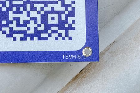 Casa à venda com 234m², 6 quartos e 4 vagasTSVH-675