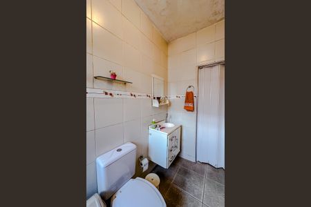 Casa à venda com 234m², 6 quartos e 4 vagasBanheiro