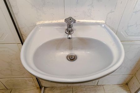 Casa à venda com 234m², 6 quartos e 4 vagasBanheiro da Suíte 2