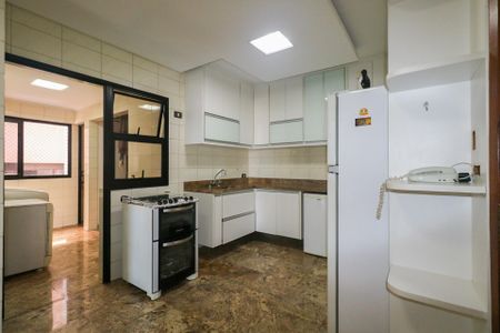 Apartamento à venda com 110m², 3 quartos e 2 vagas Apartamento à venda com 110m², 3 quartos e 2 vagasCozinha