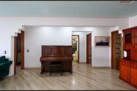 Apartamento à venda com 110m², 3 quartos e 2 vagas Apartamento à venda com 110m², 3 quartos e 2 vagasSala